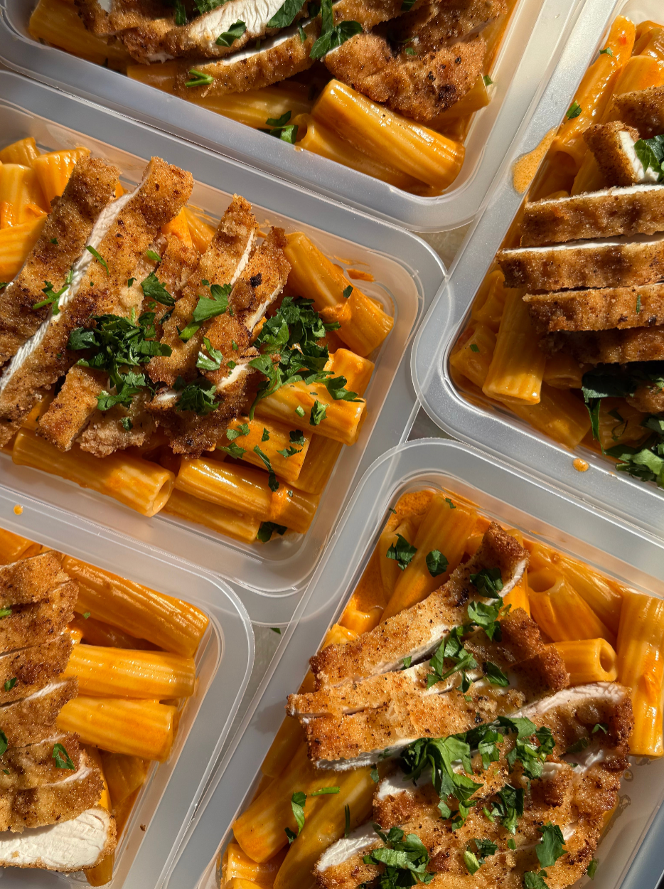 Creamy Rose Pasta With Chicken